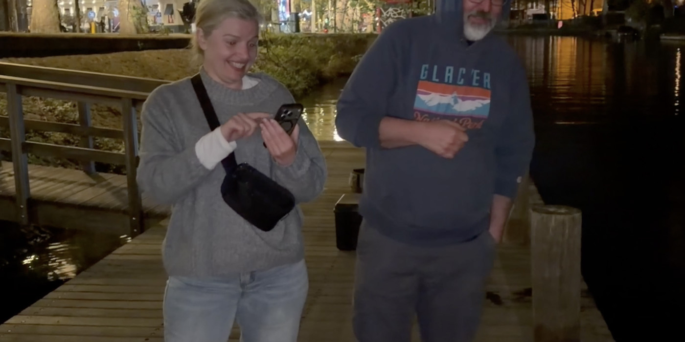 iPhone Amerikaanse toerist gered uit gracht bij Museumbrug