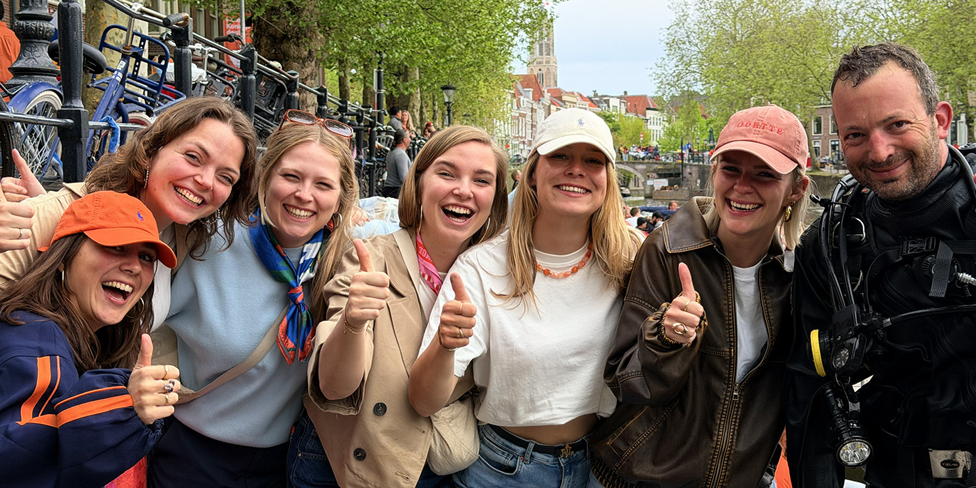 iPhone gered uit de Vecht op Koningsdag