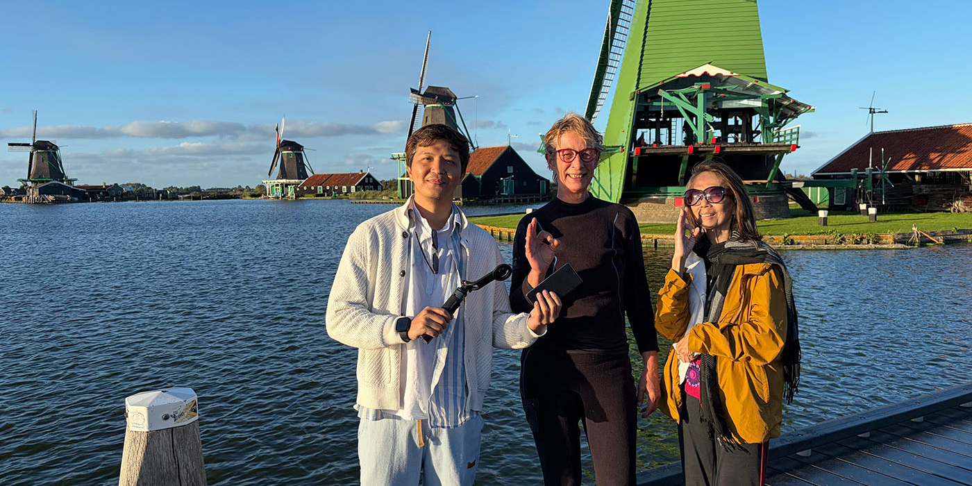 Rukwind gooit telefoon van tripod in Zaanse Schans