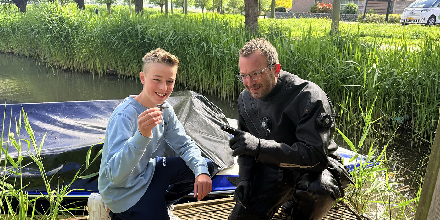 Recovery Divers lost mislukte goocheltruc in Poeldijk op