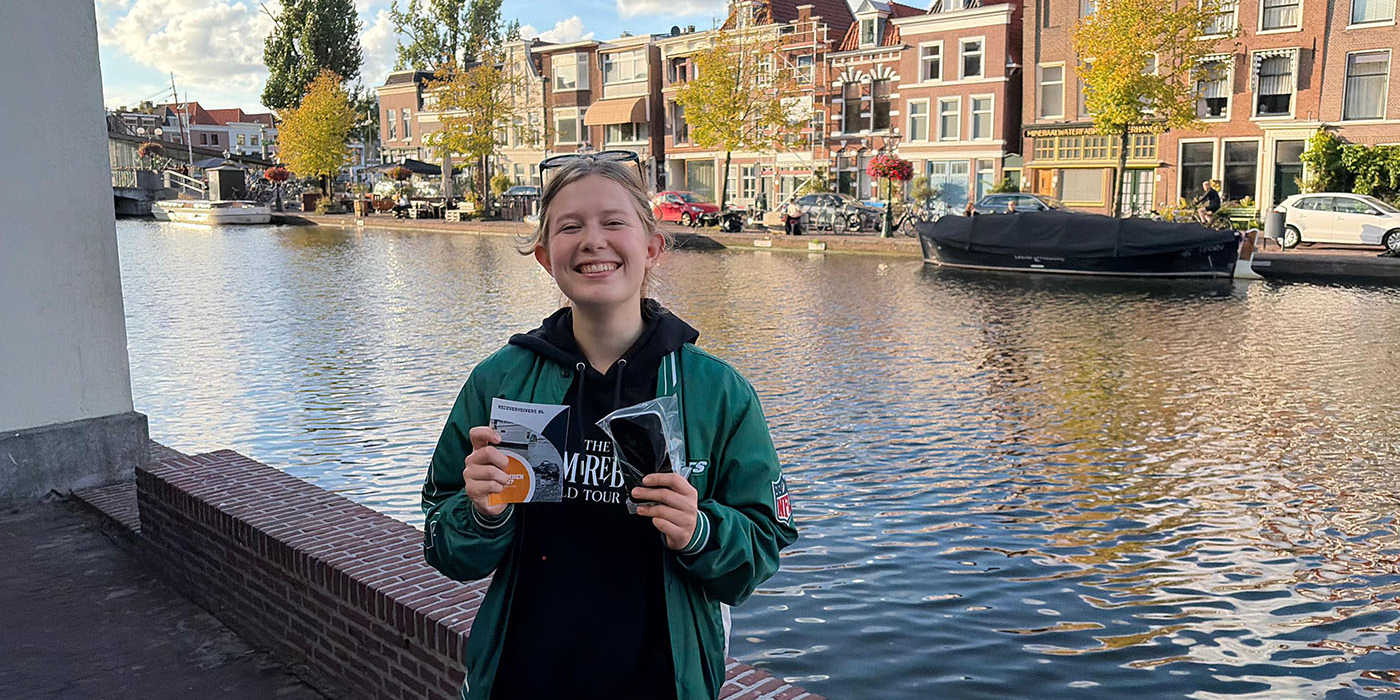 Telefoon valt in Leidse gracht, duiker vindt hem